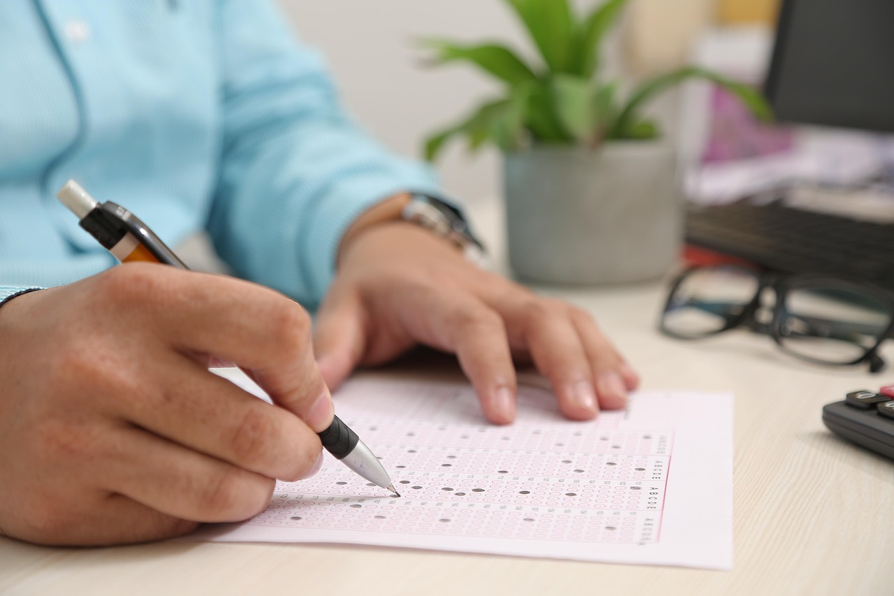 Bewerbung fürs Schülerpraktikum: so klappt die Zusage