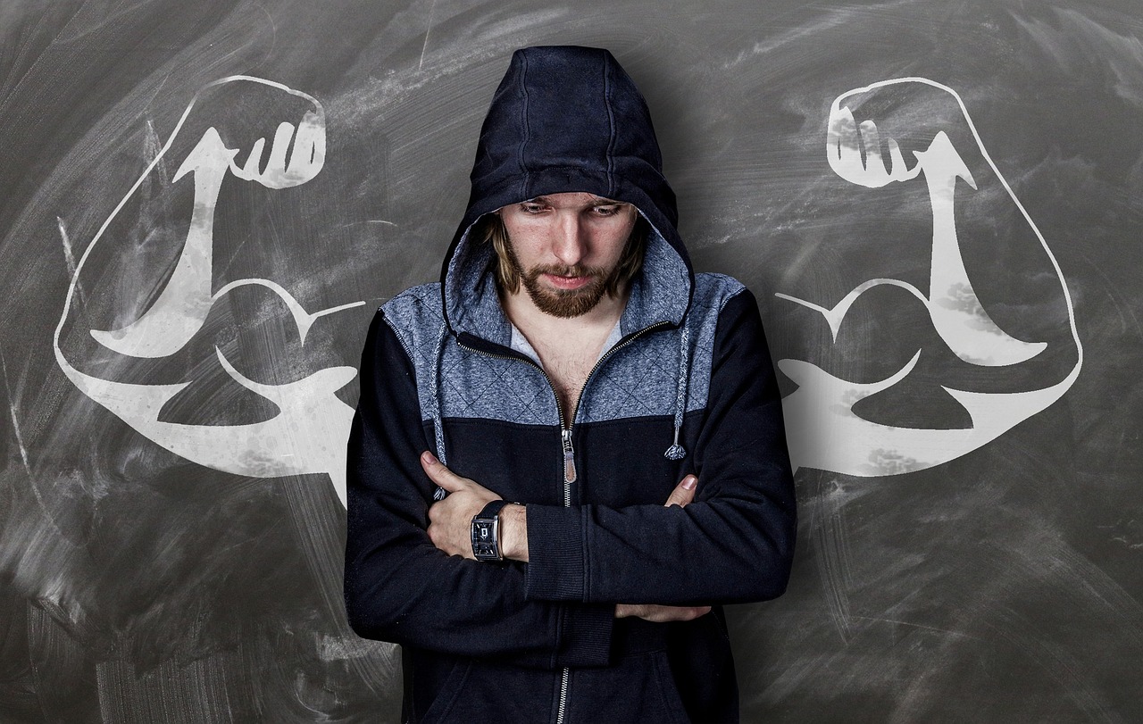 Ellbogen unter den Schultern, Bauch und